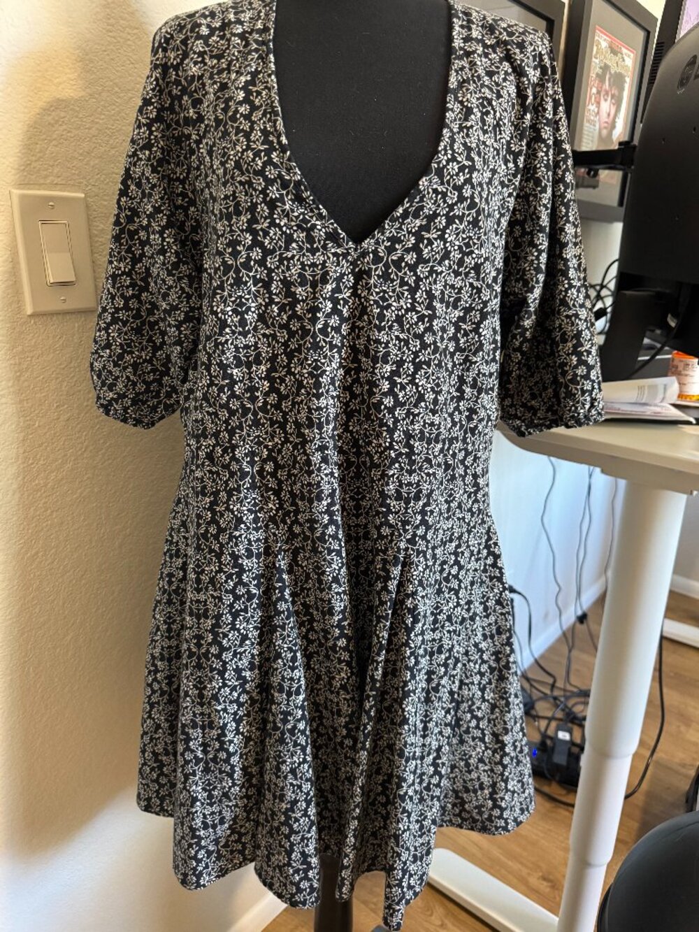UNIVERSAL THREAD XL FLORAL MINI DRESS